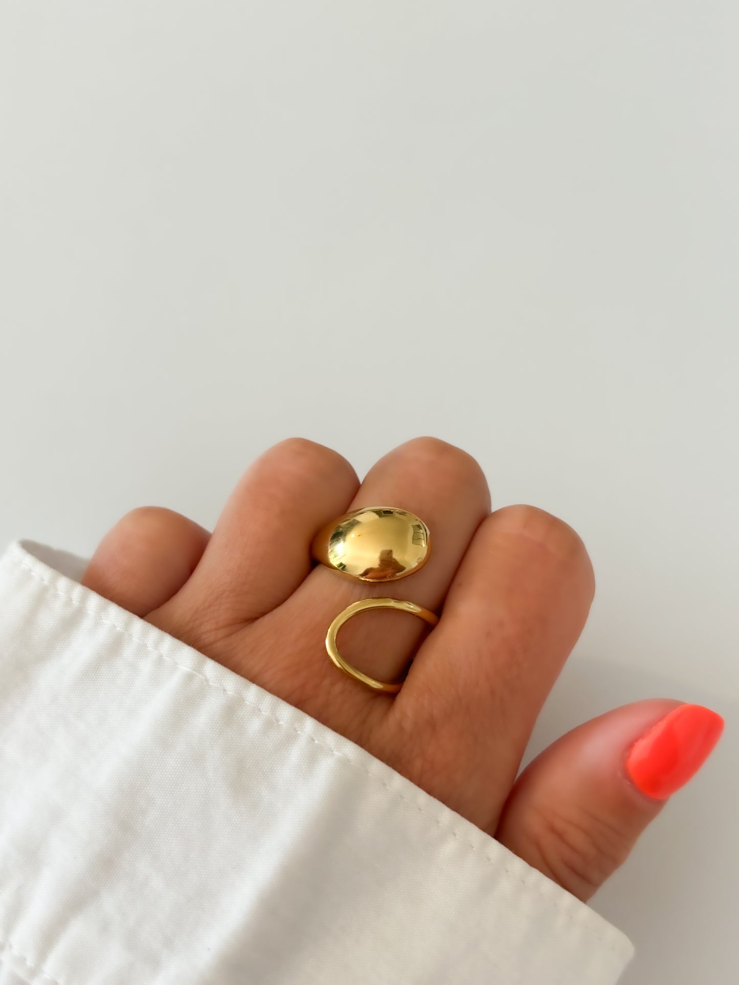 Bague Ouverte Asymétrique à Goutte