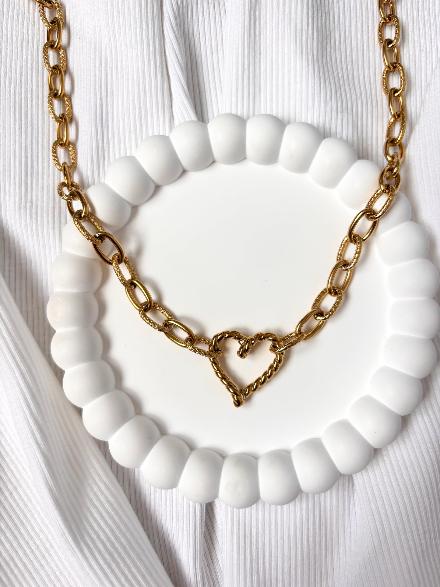 Collier Chaine Pendentif Coeur Torsadé