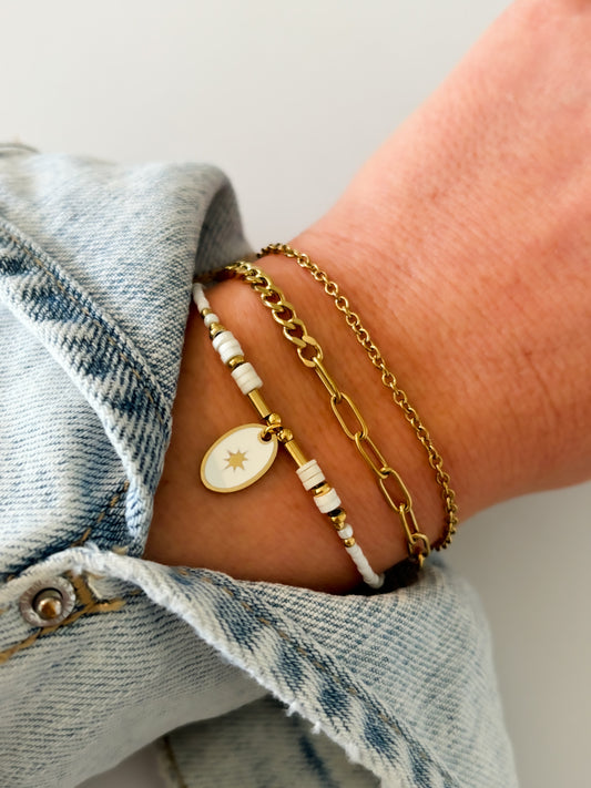 Bracelet Multi-Rang Perles Heishi et Pendentif Médaillon Coloré