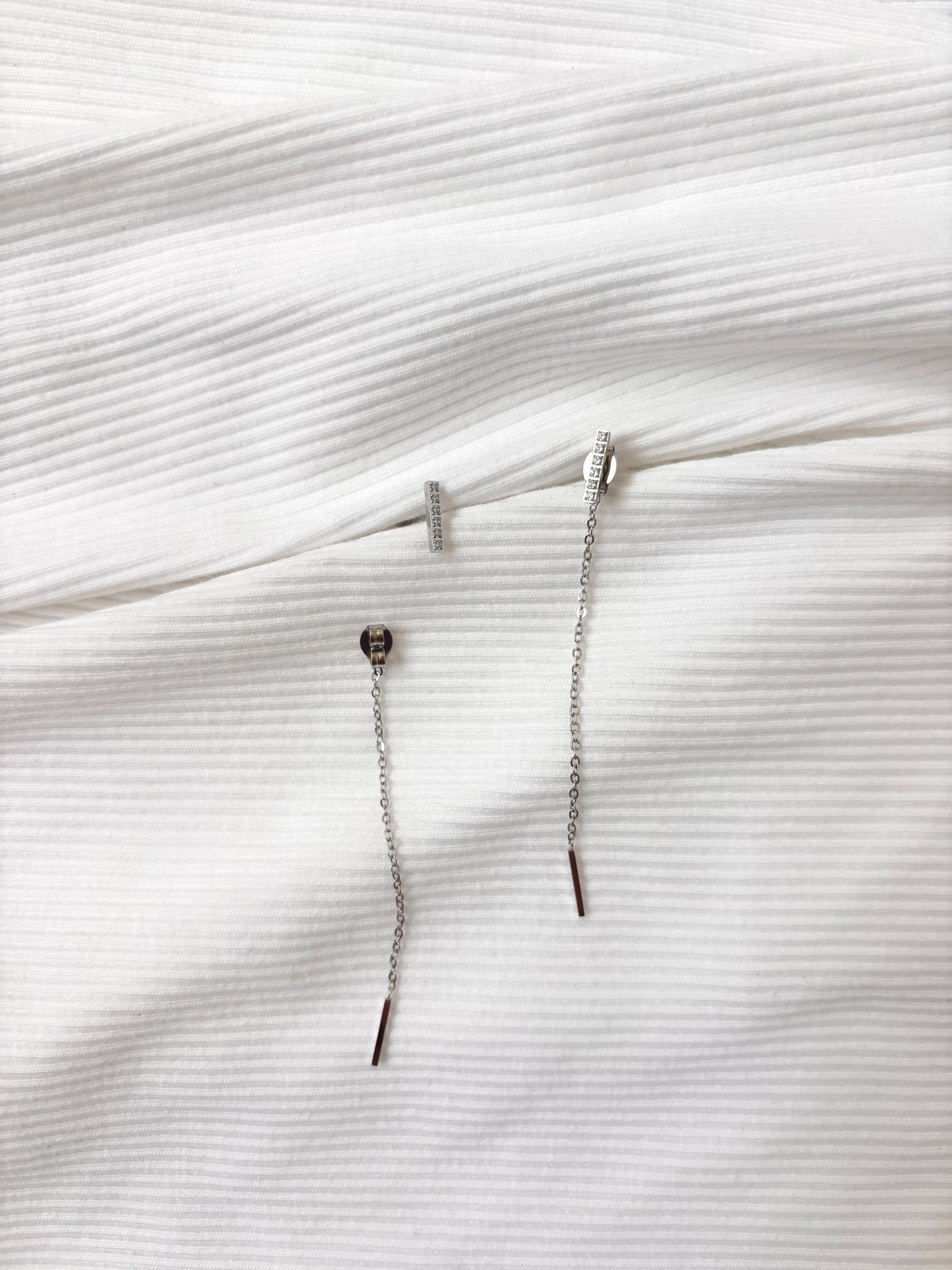 Boucle d'oreille Barre