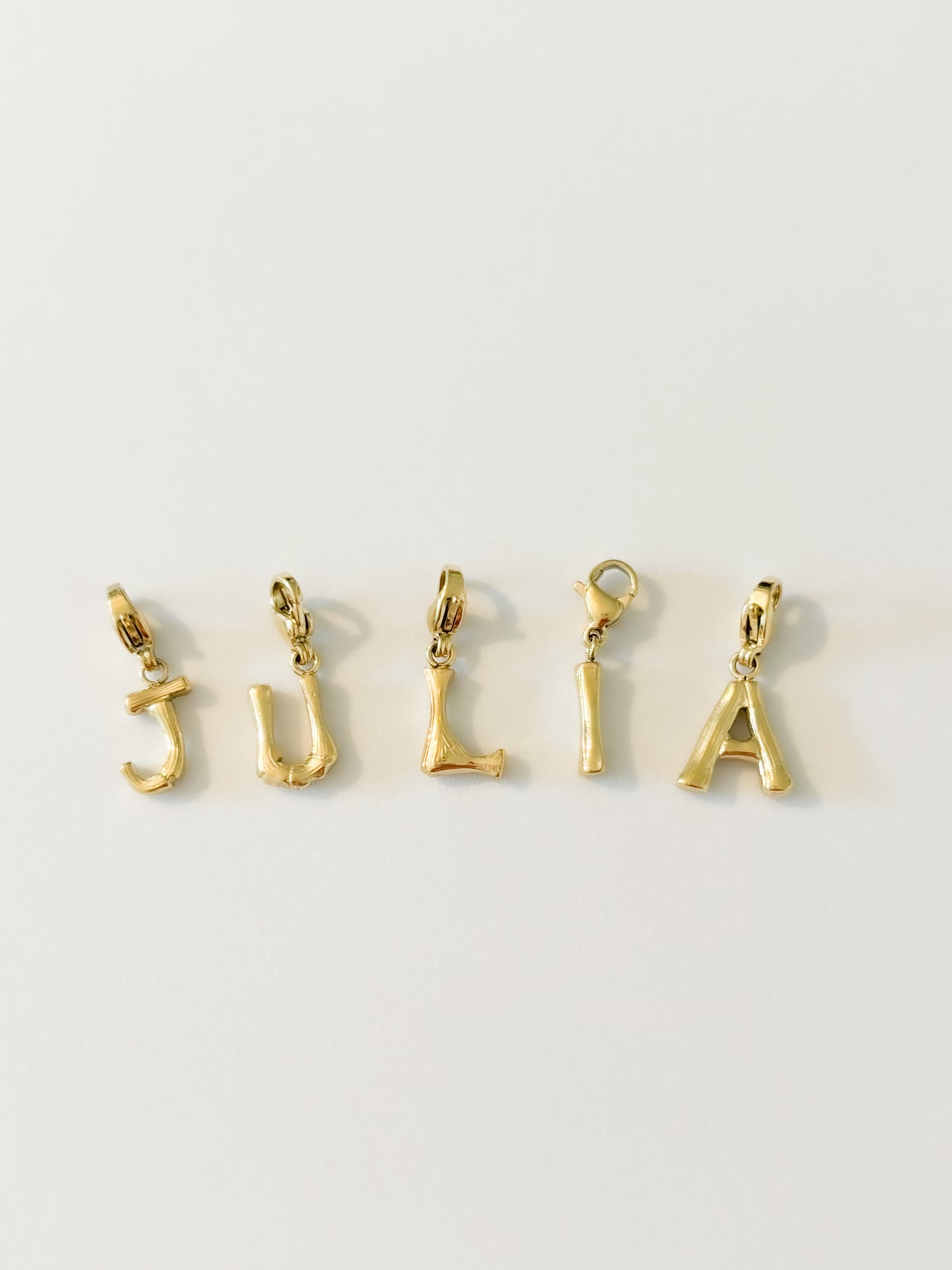 Charm Lettre
