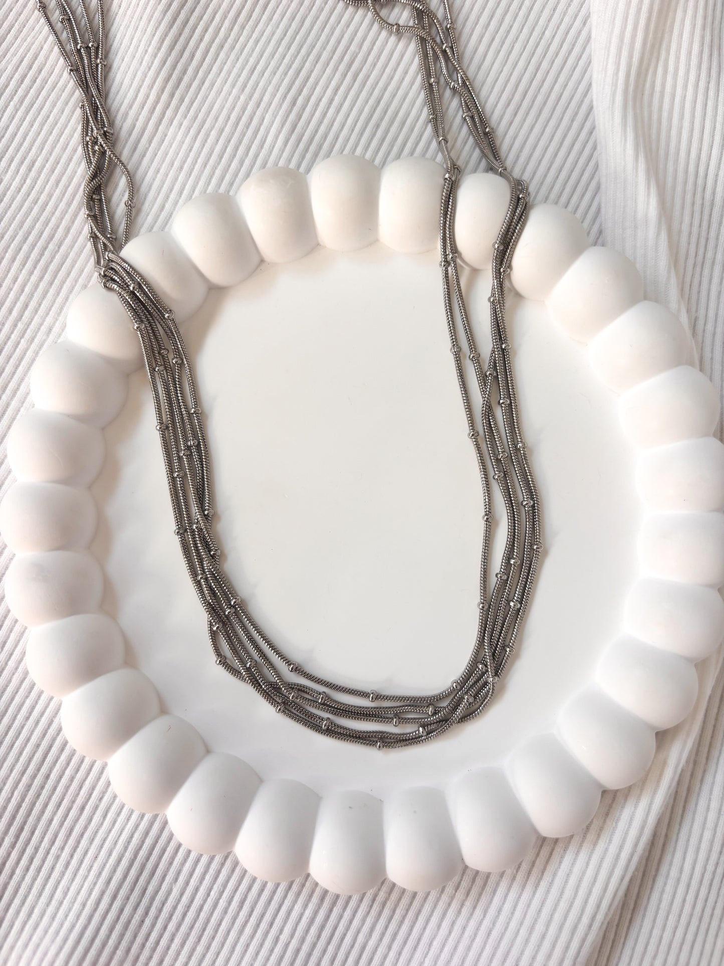 Collier Dolly