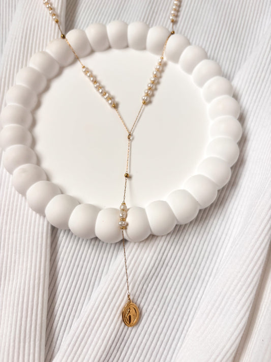 Collier Fin Pendentif Vierge à Perles d'Eau Douce